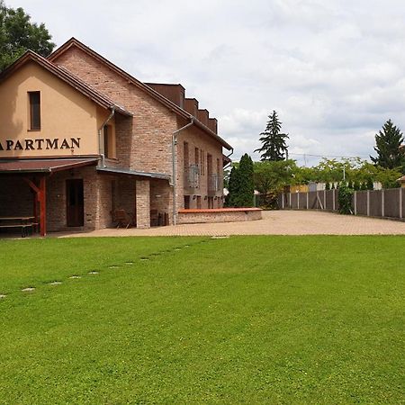 Gyulai Fuerdoe Apartman Εξωτερικό φωτογραφία