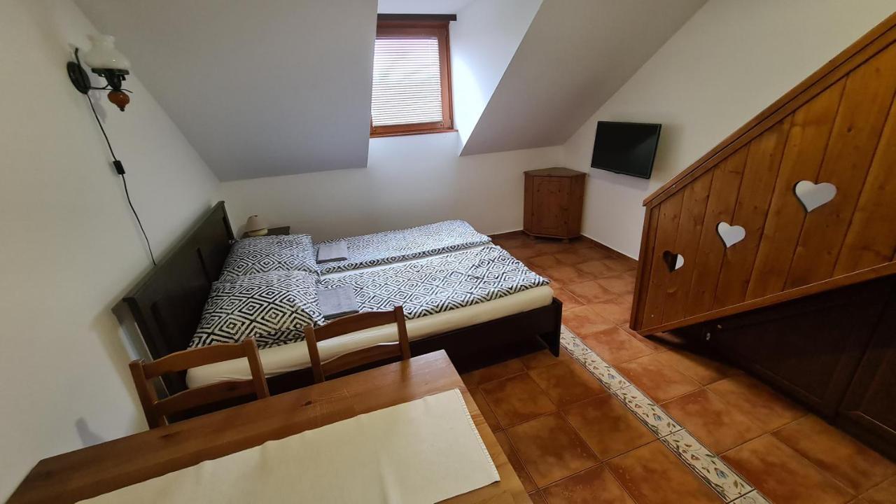 Gyulai Fuerdoe Apartman Εξωτερικό φωτογραφία