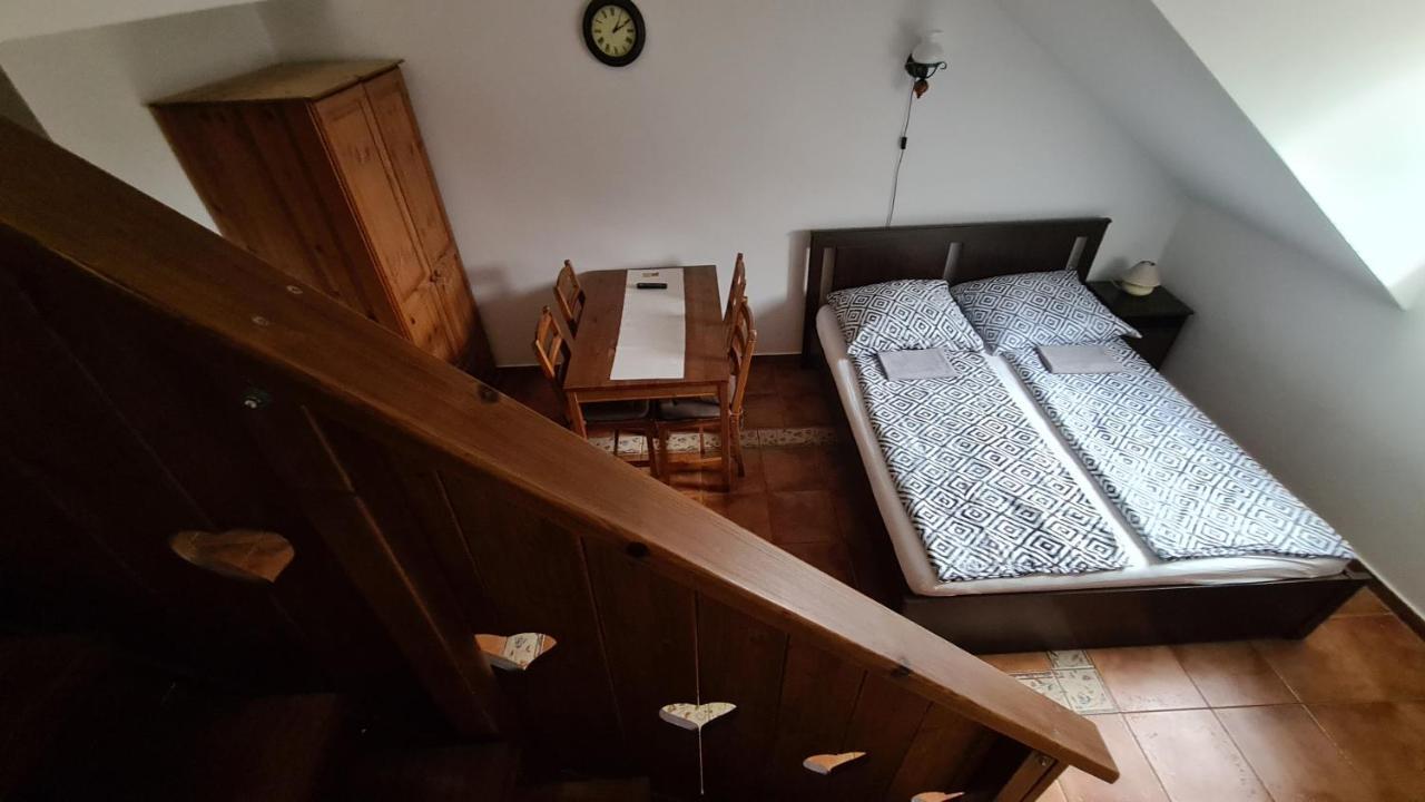 Gyulai Fuerdoe Apartman Εξωτερικό φωτογραφία